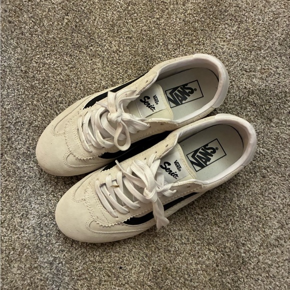 Vans Women's Serio Cream and Black Sneakers - Picture 2 of 3